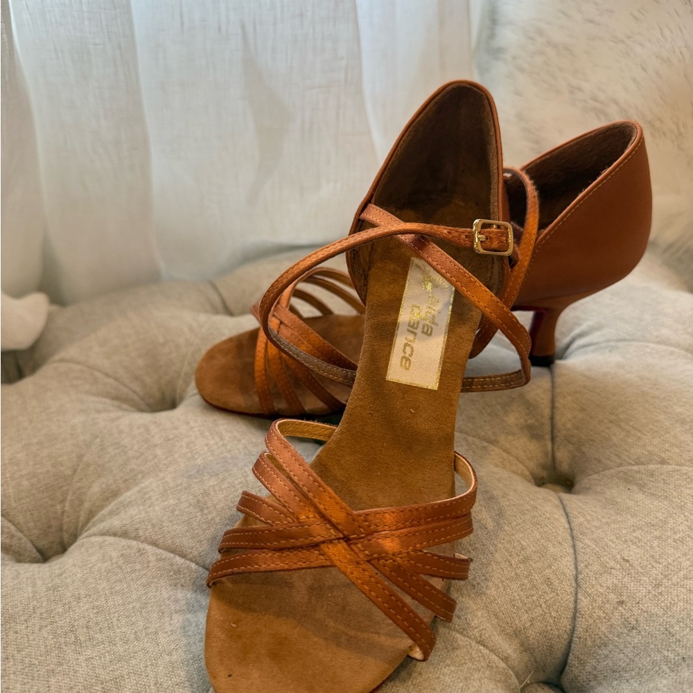 NEW Aida Latin Dance Heels Satin Shoes 24 7.5 - Picture 5 of 10